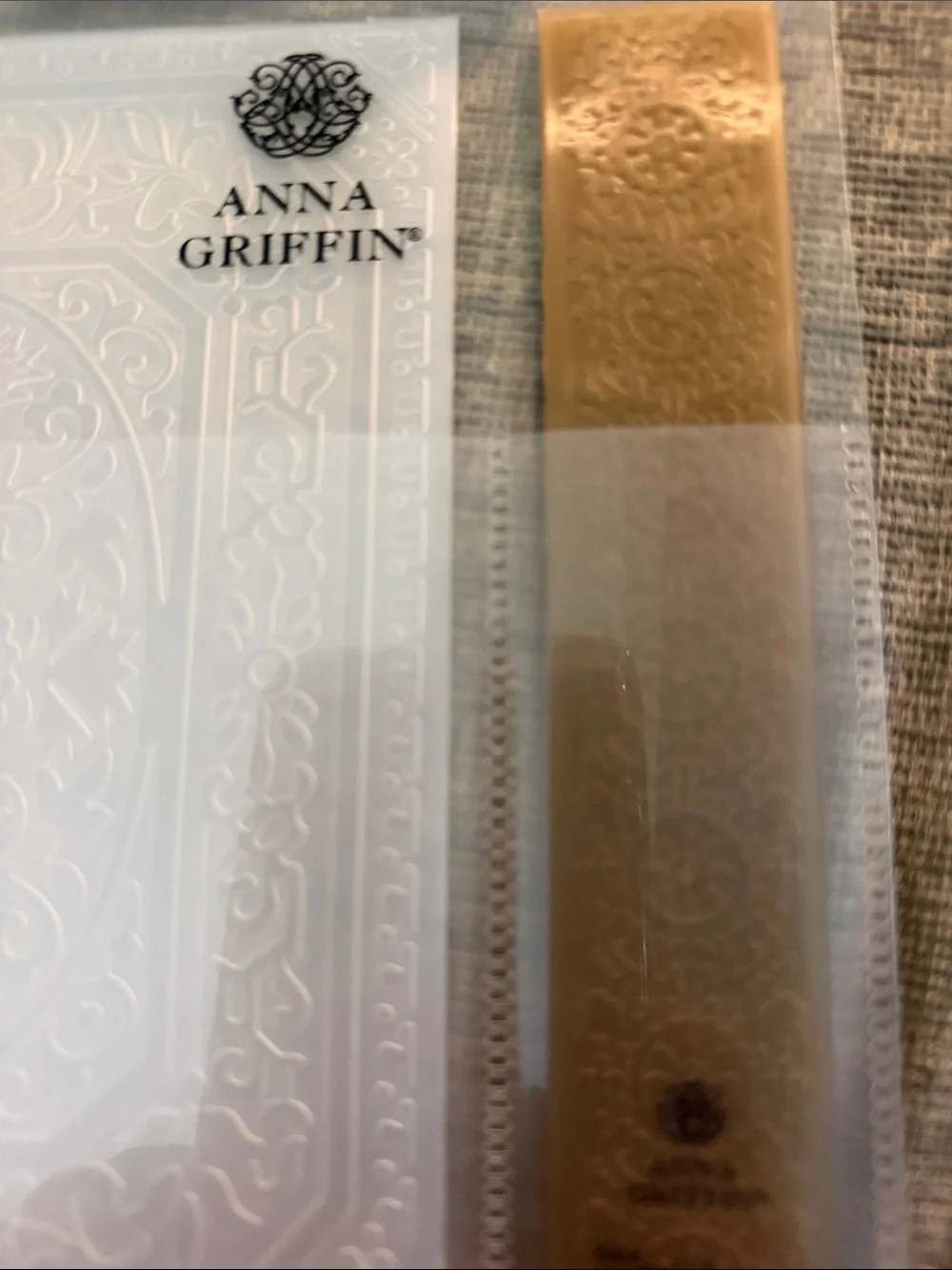 Cricut Anna Griffin rectangle paisley embossing Folder